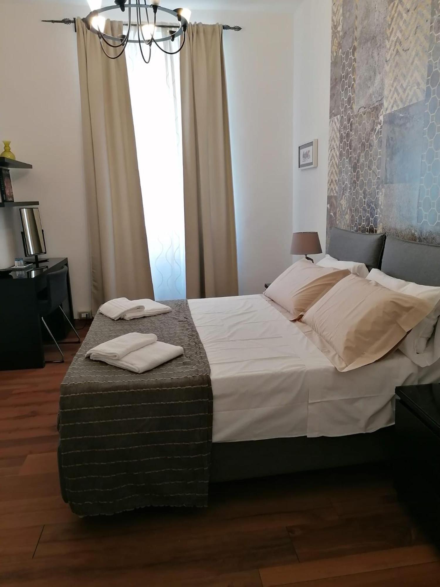 Gasthuis Monticello Via Cavour 3*